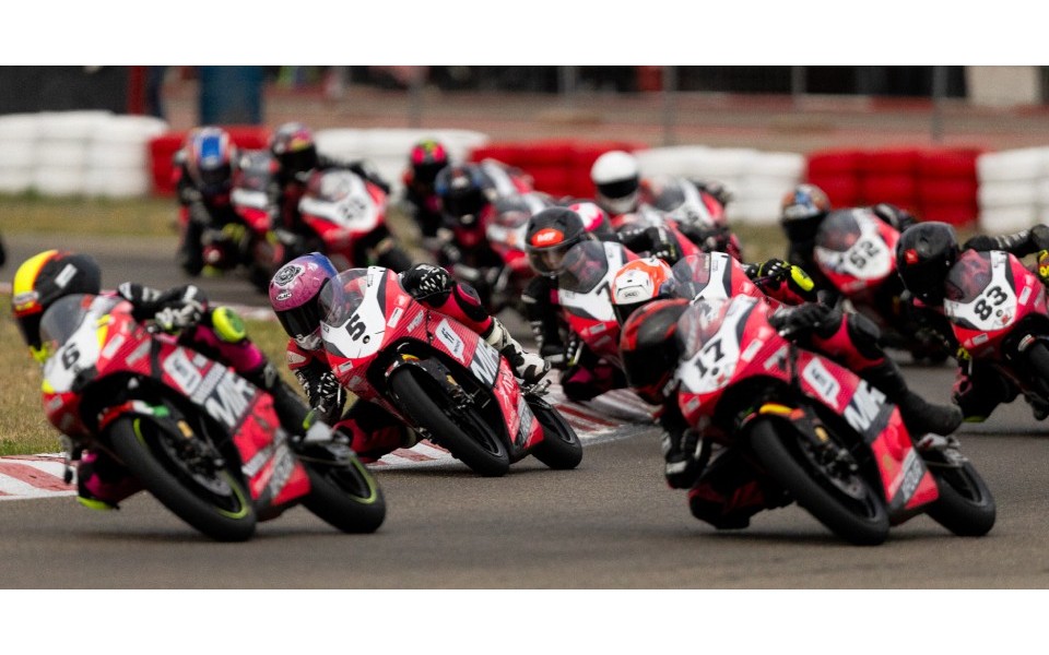 ¡TODO POR DECIDIR EN VILLENA! Cambios de líder y máximo espectáculo en la visita de la MIR Racing Cup a Zuera