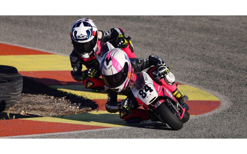 La batalla por los títulos de la MIR Racing Cup promete un desenlace no apto para cardíacos en Villena