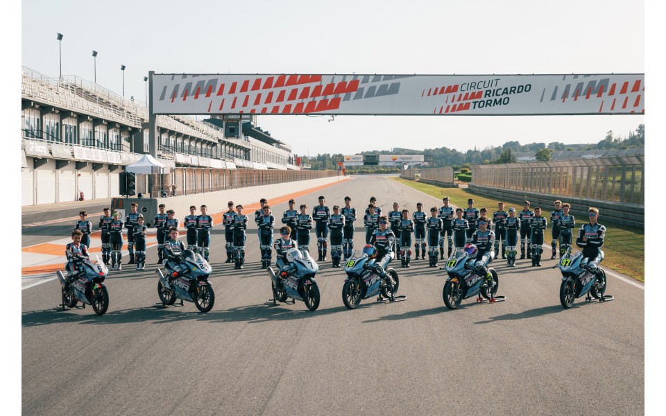 La MIR Racing Aspar Cup culmina un fin de semana para el recuerdo en el Circuit Ricardo Tormo