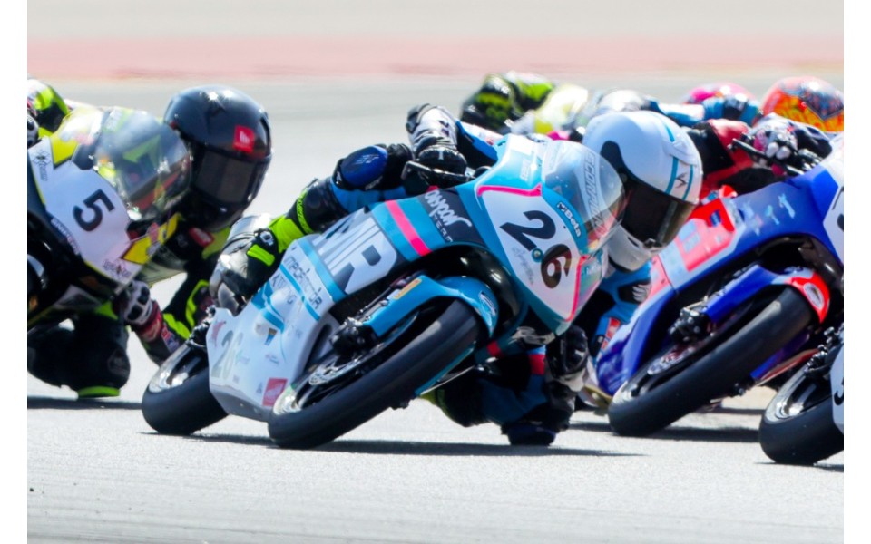 Miguel Roig acaricia el podio en la prueba de la ESBK Talent de MotorLand Aragón